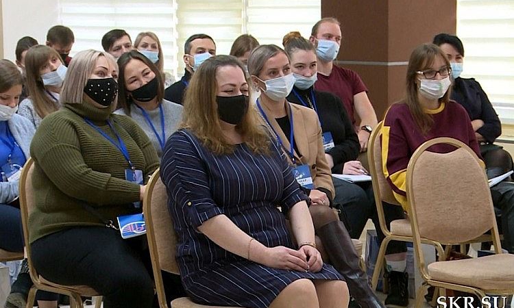 Специалист Новгородской областной библиотека приняла участие в образовательном форуме «Волонтеры культуры» в Южно-Сахалинске