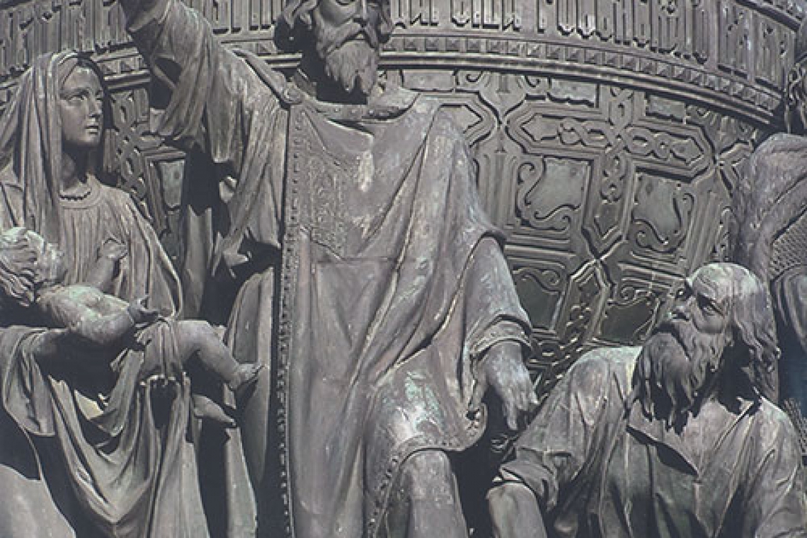 Владимир Святославич (дата рождения неизвестна, умер в 1015 году) - великий князь Киевский, чтимый Православной Церковью за крещение Руси святым и равноапостольным