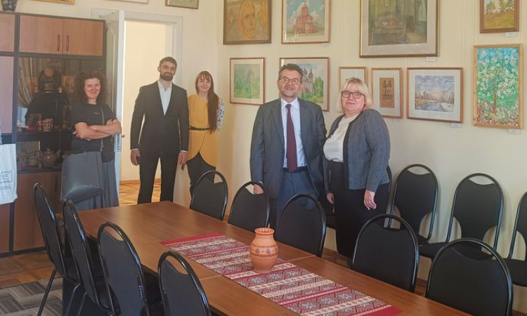 Генеральный Консул Франции посетил Новгородскую областную библиотеку