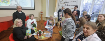 Добрые сказки и яркие краски: встреча с писательницей Еленой Веленой