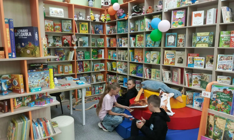 В Шимском округе открылся детский культурно-просветительский центр на базе библиотеки
